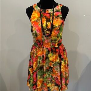 Vibrant Floral Sleeveless Dress Gianni bono size 3 unique back